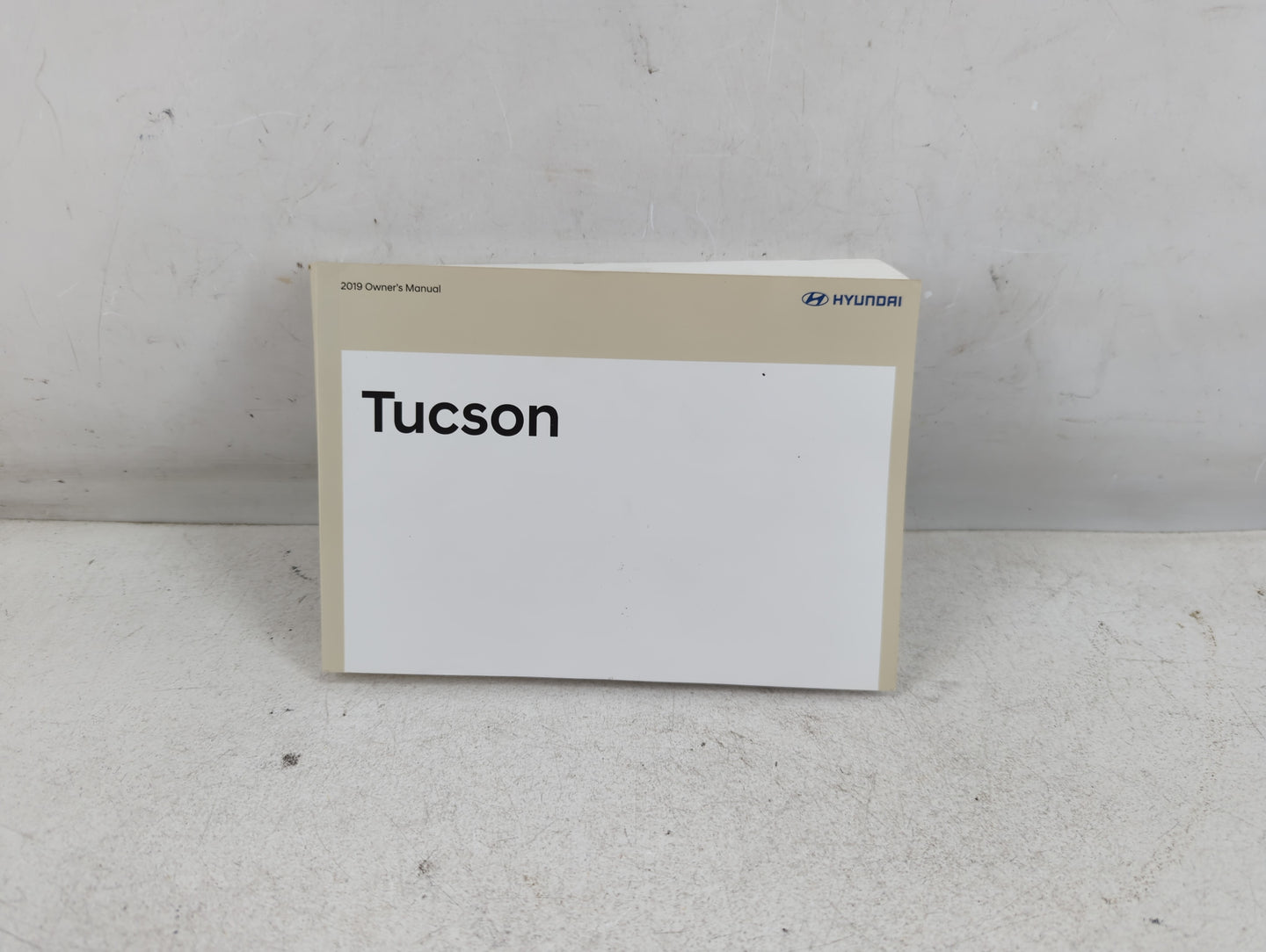 2019 Hyundai Tucson Owners Manual Book Guide P/N:JD3O-EU91E OEM Used Auto Parts - Oemusedautoparts1.com