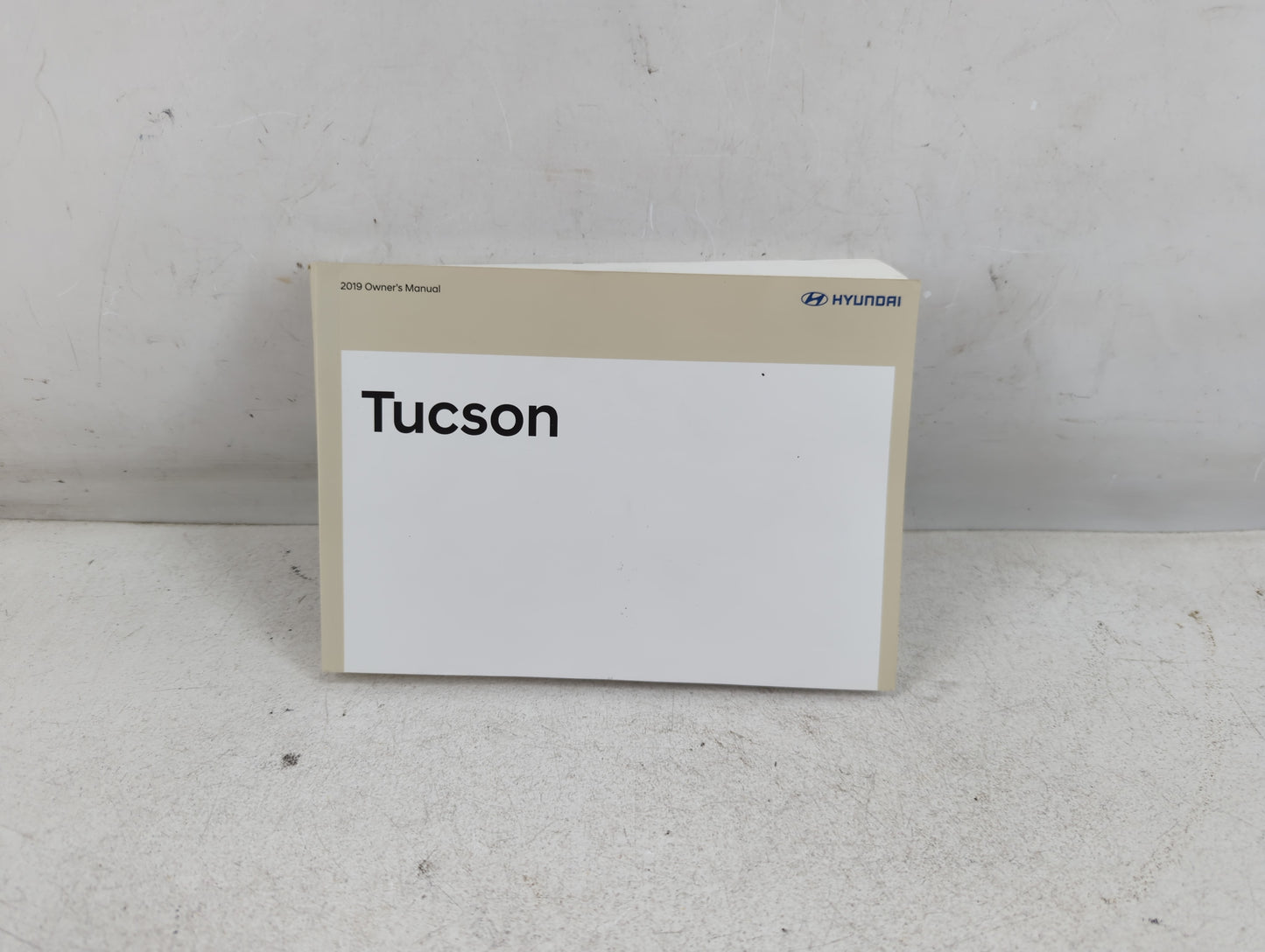 2019 Hyundai Tucson Owners Manual Book Guide P/N:JD3O-EU91E OEM Used Auto Parts - Oemusedautoparts1.com