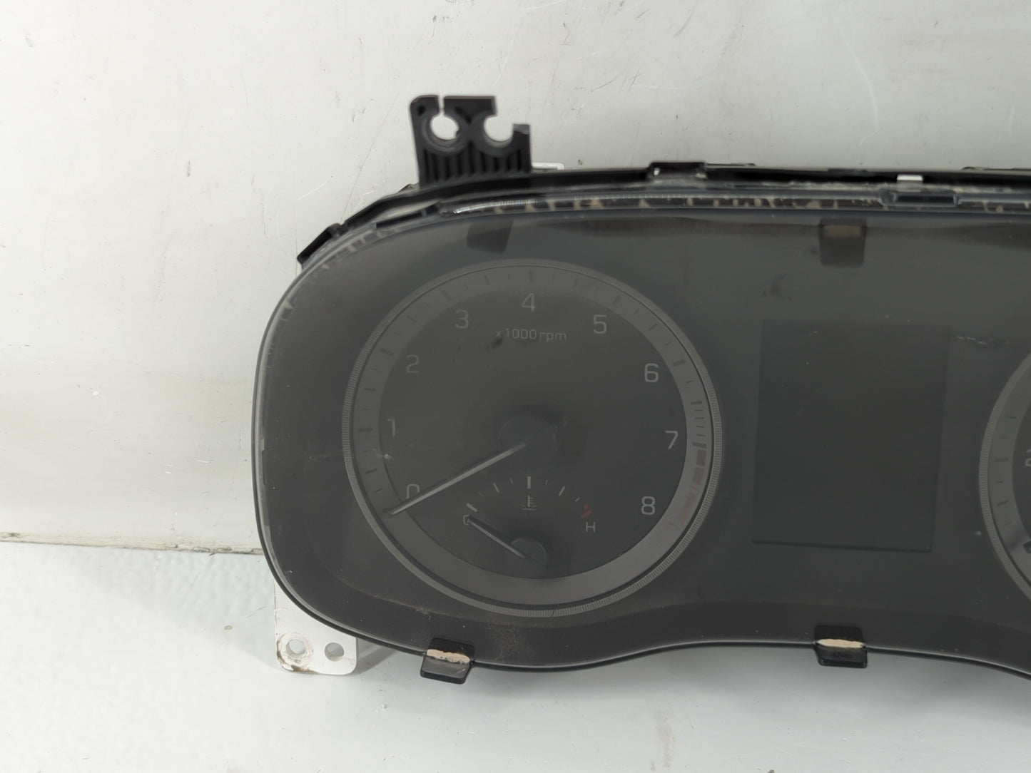 2019-2021 Hyundai Tucson Instrument Cluster Speedometer Gauges Fits Fits 2019 2020 2021 OEM Used Auto Parts - Oemusedautopar