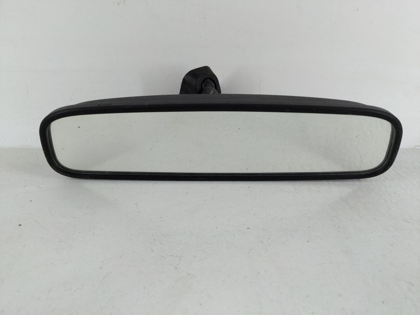 2019-2021 Hyundai Tucson Interior Rear View Mirror Replacement OEM P/N:E1012143 Fits Fits 2019 2020 2021 2022 OEM Used Auto 