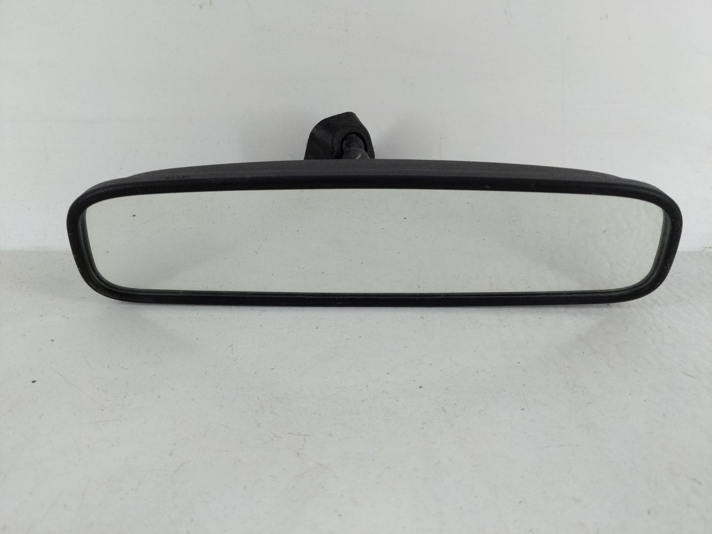 2019-2021 Hyundai Tucson Interior Rear View Mirror Replacement OEM P/N:E1012143 Fits Fits 2019 2020 2021 2022 OEM Used Auto 