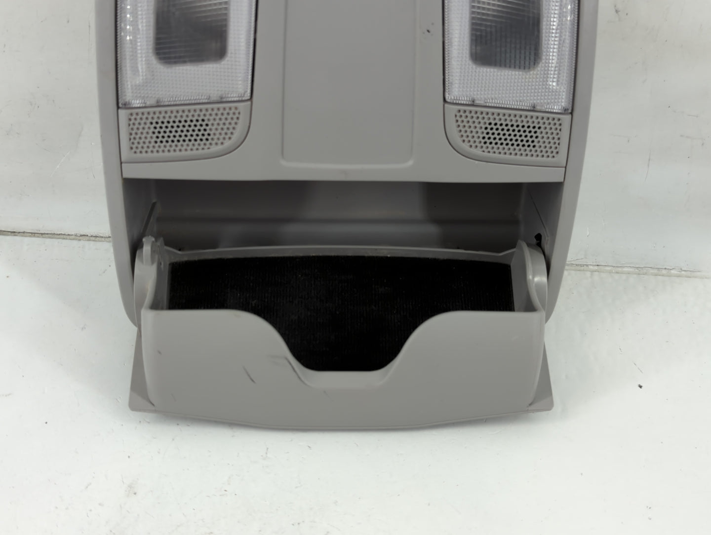 2019 Hyundai Tucson Overhead Roof Console - Oemusedautoparts1.com