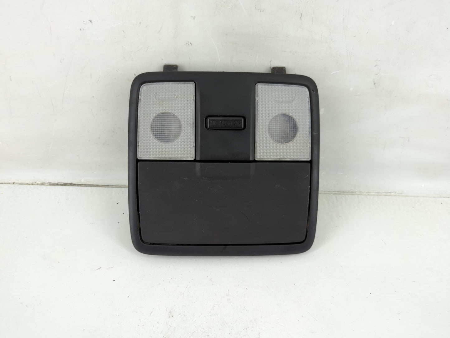 2016-2021 Hyundai Tucson Overhead Roof Console 1118476 - Oemusedautoparts1.com