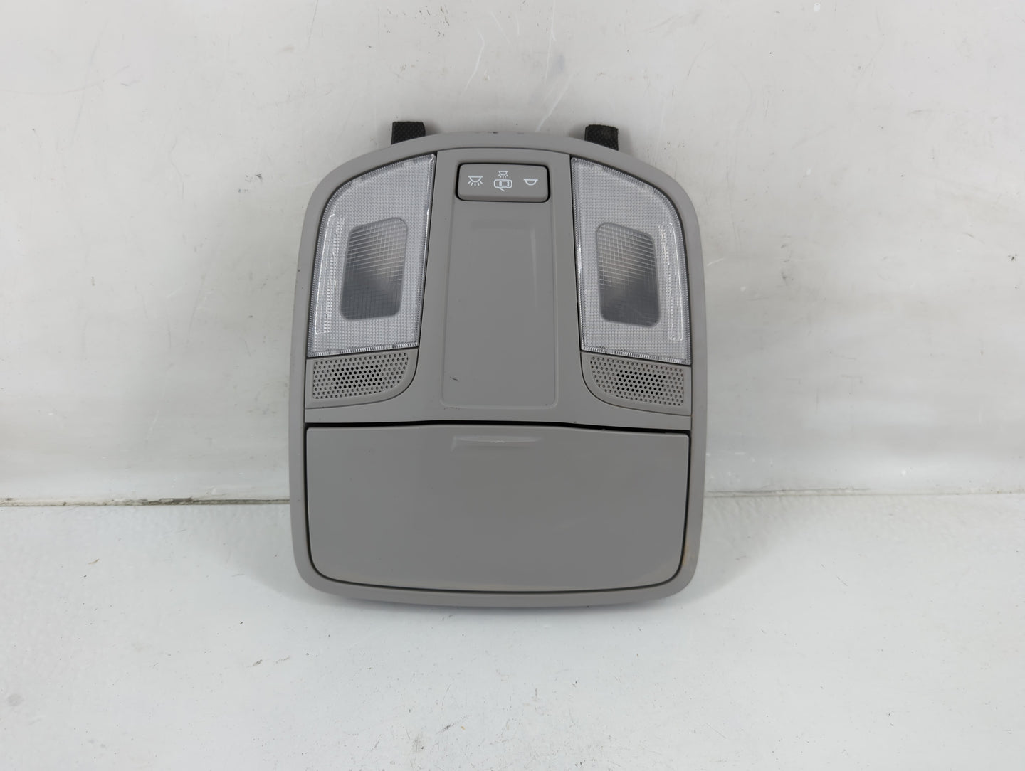 2019 Hyundai Tucson Overhead Roof Console - Oemusedautoparts1.com
