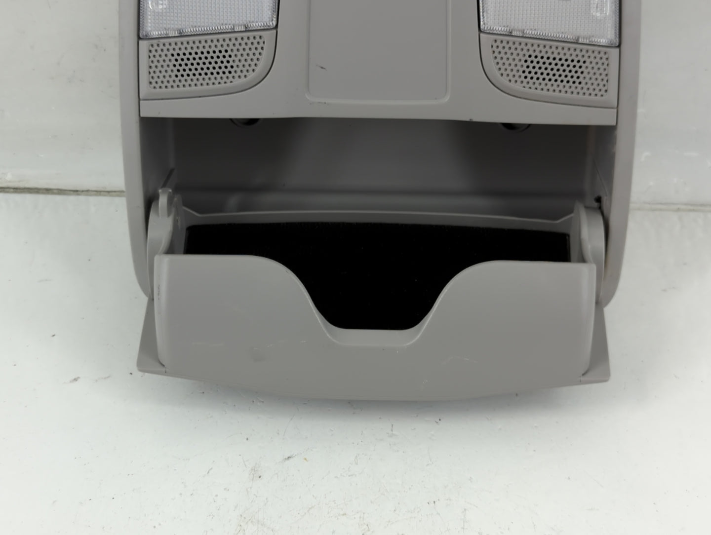 2019 Hyundai Tucson Overhead Roof Console - Oemusedautoparts1.com