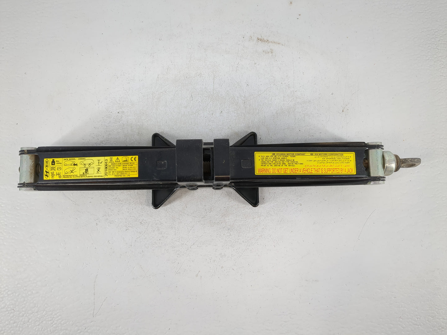 2019 Hyundai Tucson Spare Scissor Car Jack 1120592 - Oemusedautoparts1.com