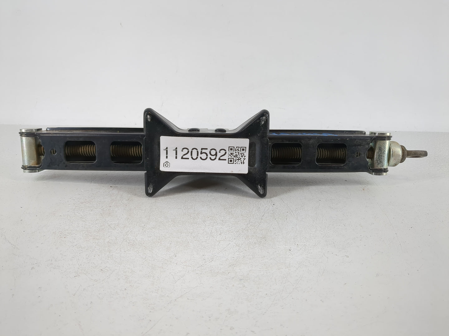 2019 Hyundai Tucson Spare Scissor Car Jack - Oemusedautoparts1.com