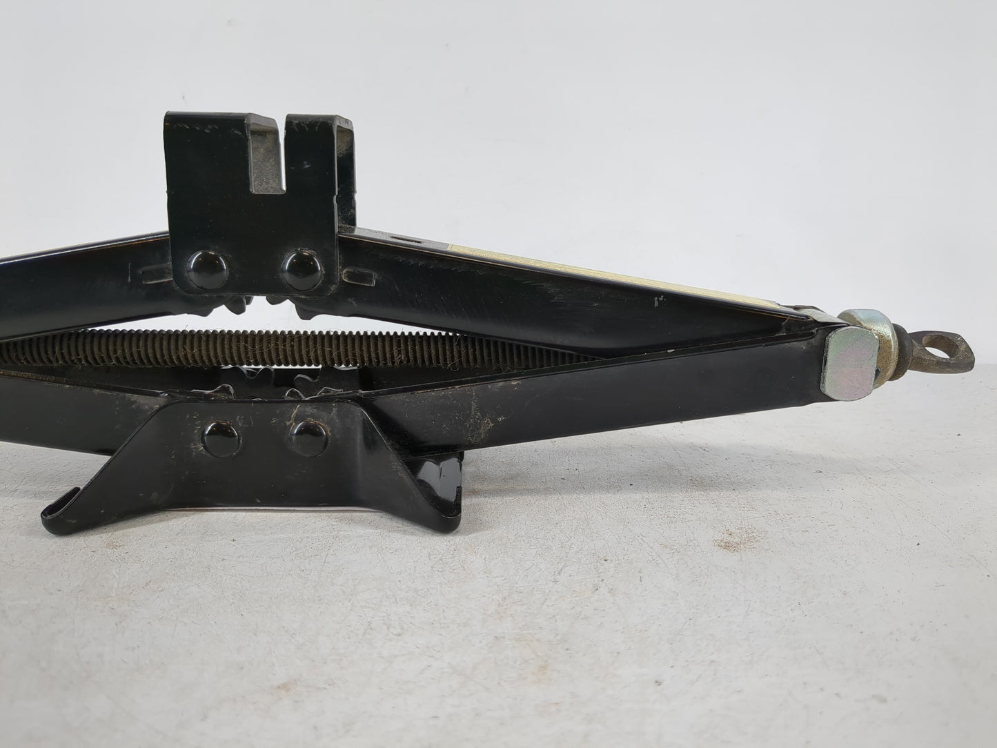 2019 Hyundai Tucson Spare Scissor Car Jack - Oemusedautoparts1.com