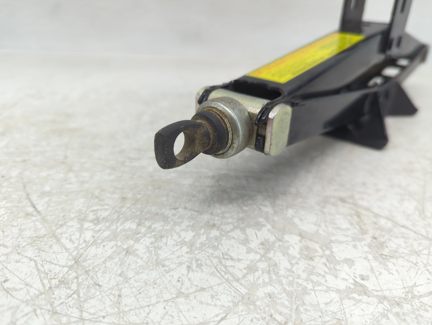 2019 Hyundai Tucson Spare Scissor Car Jack - Oemusedautoparts1.com