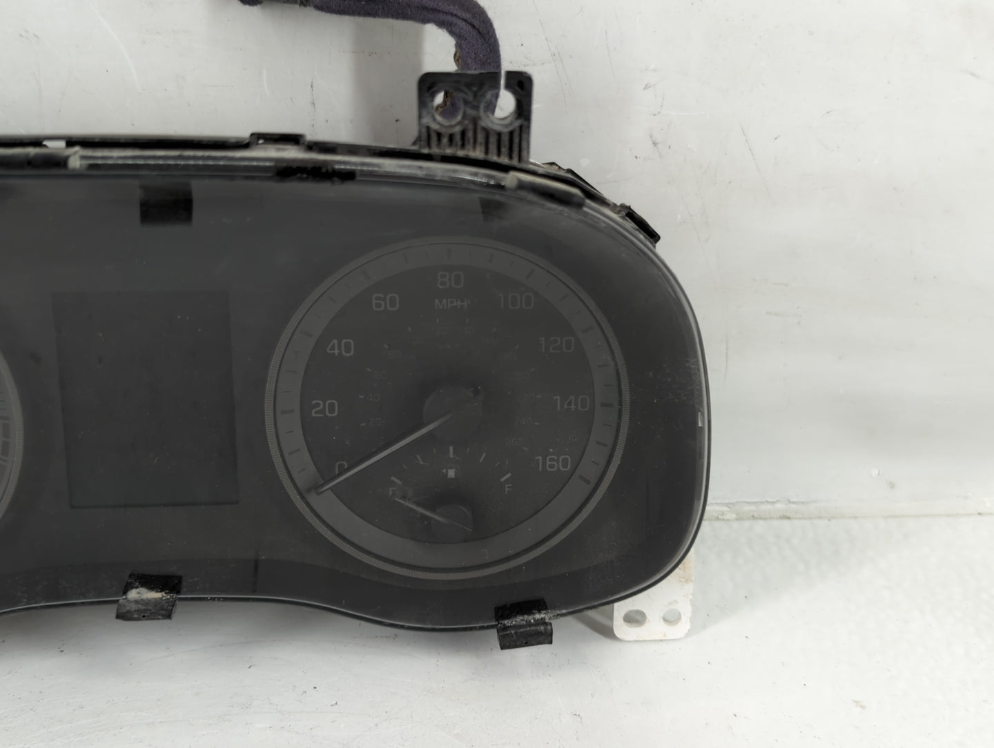 2019-2021 Hyundai Tucson Instrument Cluster Speedometer Gauges P/N:94021-D3330 Fits Fits 2019 2020 2021 OEM Used Auto Parts 