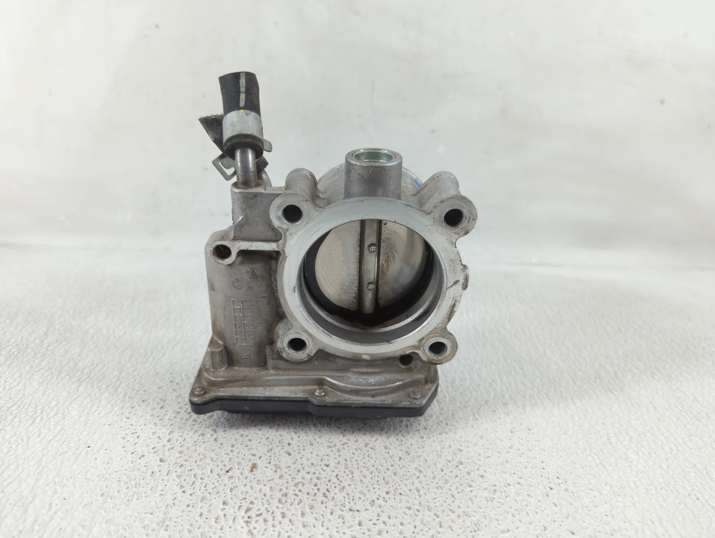 2014-2021 Hyundai Tucson Throttle Body P/N:35100-2E000 Fits Fits 2011 2012 2013 2014 2015 2016 2017 2018 2019 2020 2021 OEM 