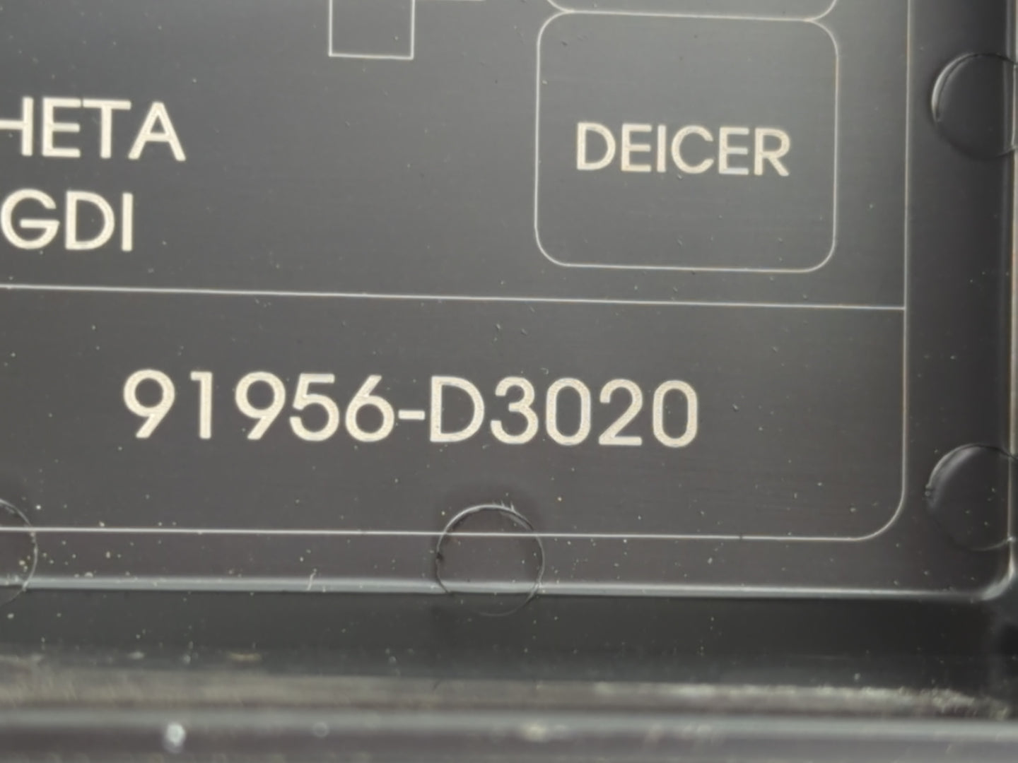 2019-2021 Hyundai Tucson Fusebox Fuse Box Panel Relay Module P/N:91956-D3020 Fits Fits 2019 2020 2021 OEM Used Auto Parts - 
