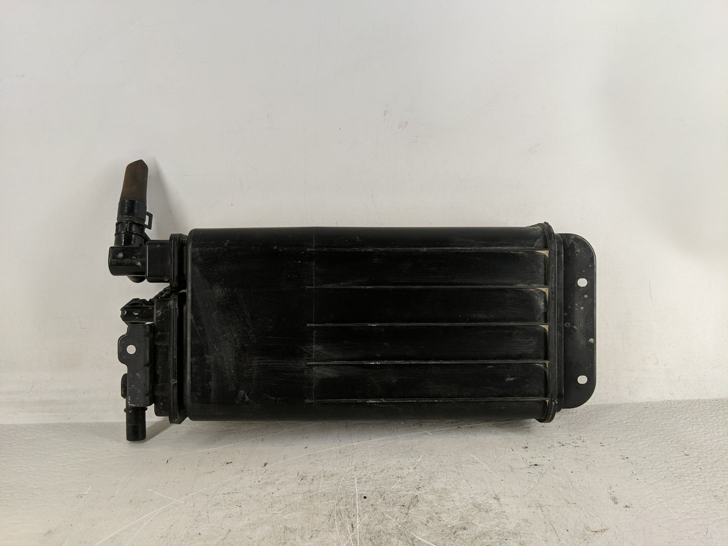 2019 Hyundai Tucson Fuel Vapor Charcoal Canister 1188139 - Oemusedautoparts1.com