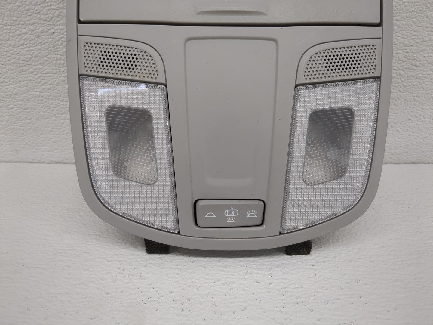 2016-2021 Hyundai Tucson Overhead Roof Console 1188713 - Oemusedautoparts1.com