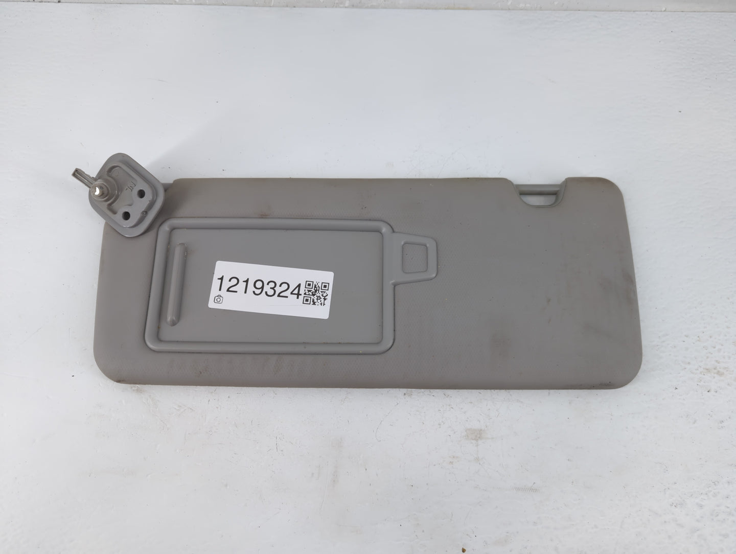 2019-2021 Hyundai Tucson Sun Visor Shade Replacement Driver Left Mirror Fits Fits 2019 2020 2021 OEM Used Auto Parts - Oemus