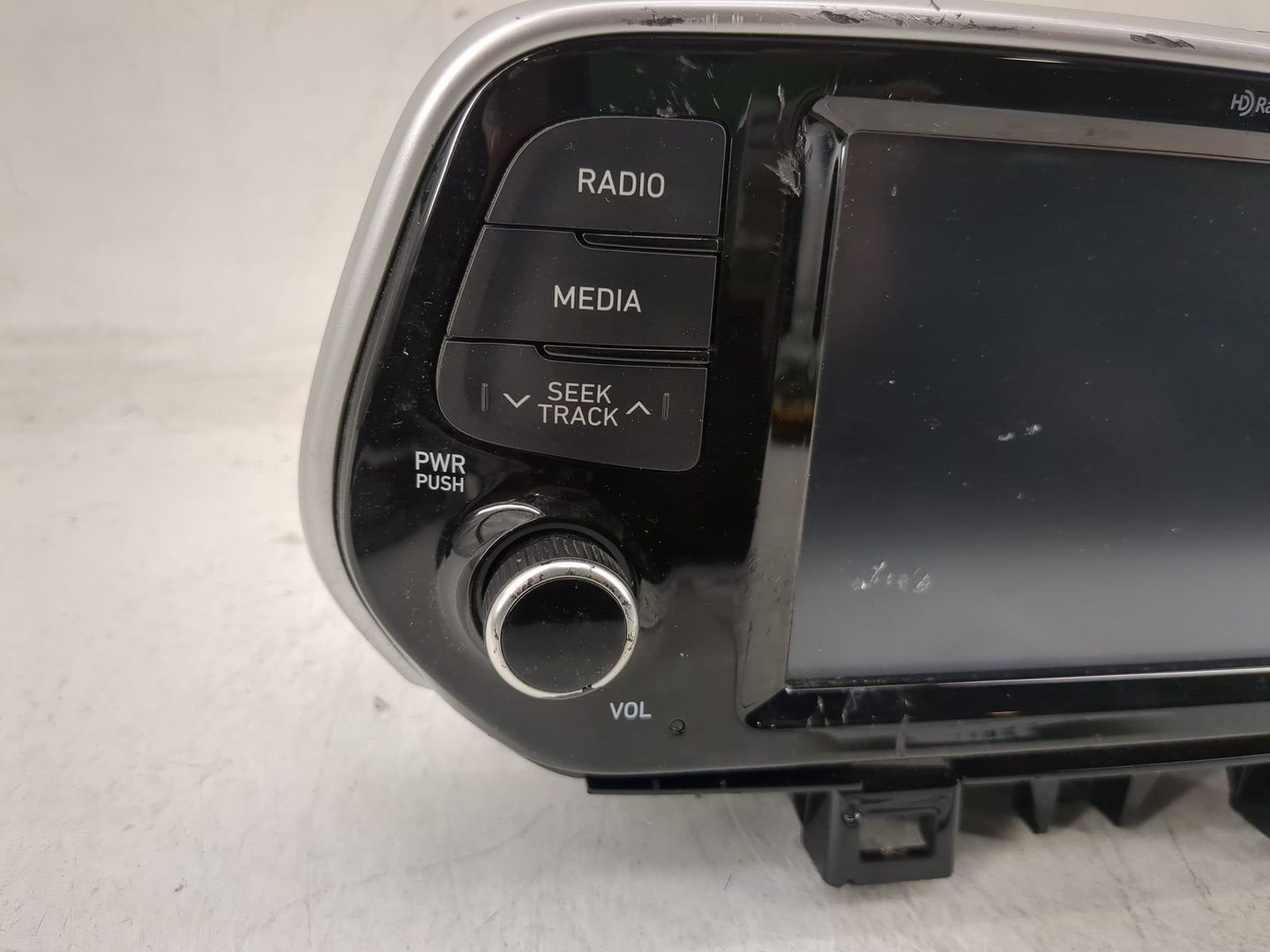 2019-2021 Hyundai Tucson Radio AM FM Cd Player Receiver Replacement P/N:96160D3920ZL5 Fits Fits 2019 2020 2021 OEM Used Auto