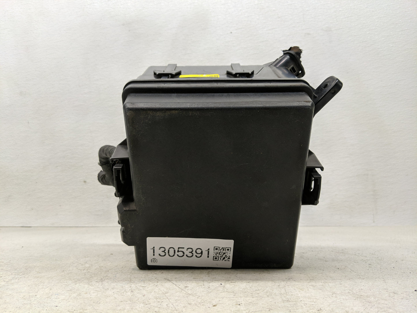 2019-2021 Hyundai Tucson Fusebox Fuse Box Panel Relay Module P/N:91290-D3060 Fits Fits 2019 2020 2021 OEM Used Auto Parts - 