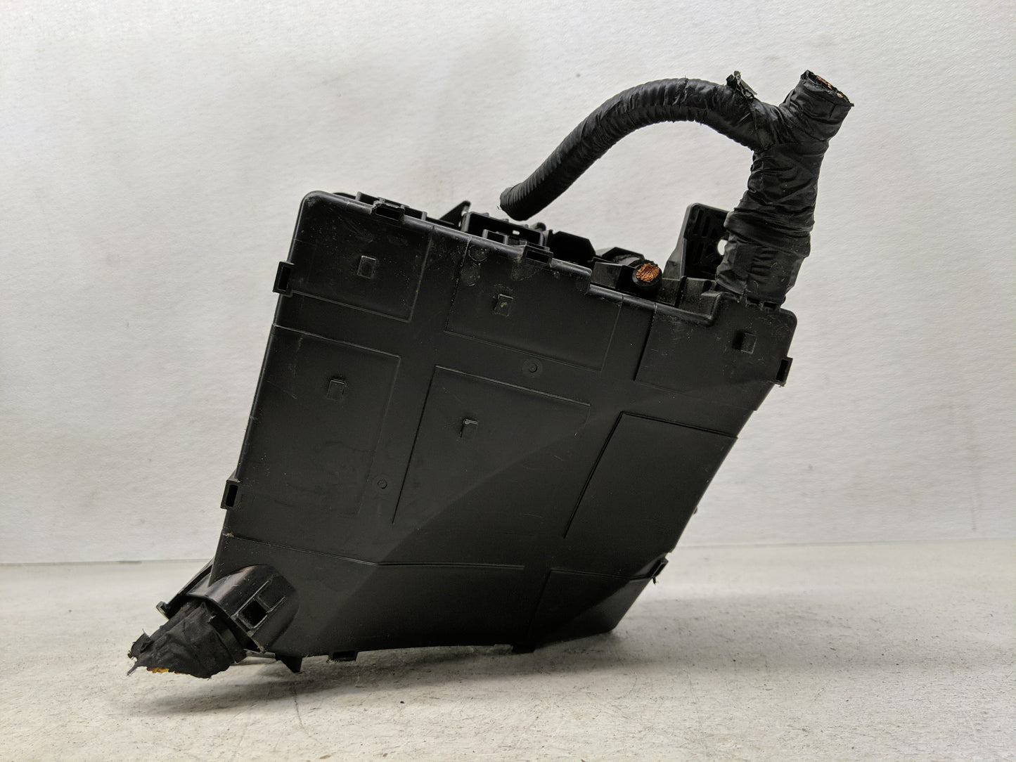 2019-2021 Hyundai Tucson Fusebox Fuse Box Panel Relay Module P/N:91290-D3060 Fits Fits 2019 2020 2021 OEM Used Auto Parts - 