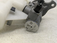 2016-2021 Hyundai Tucson Brake Master Cylinder - Oemusedautoparts1.com