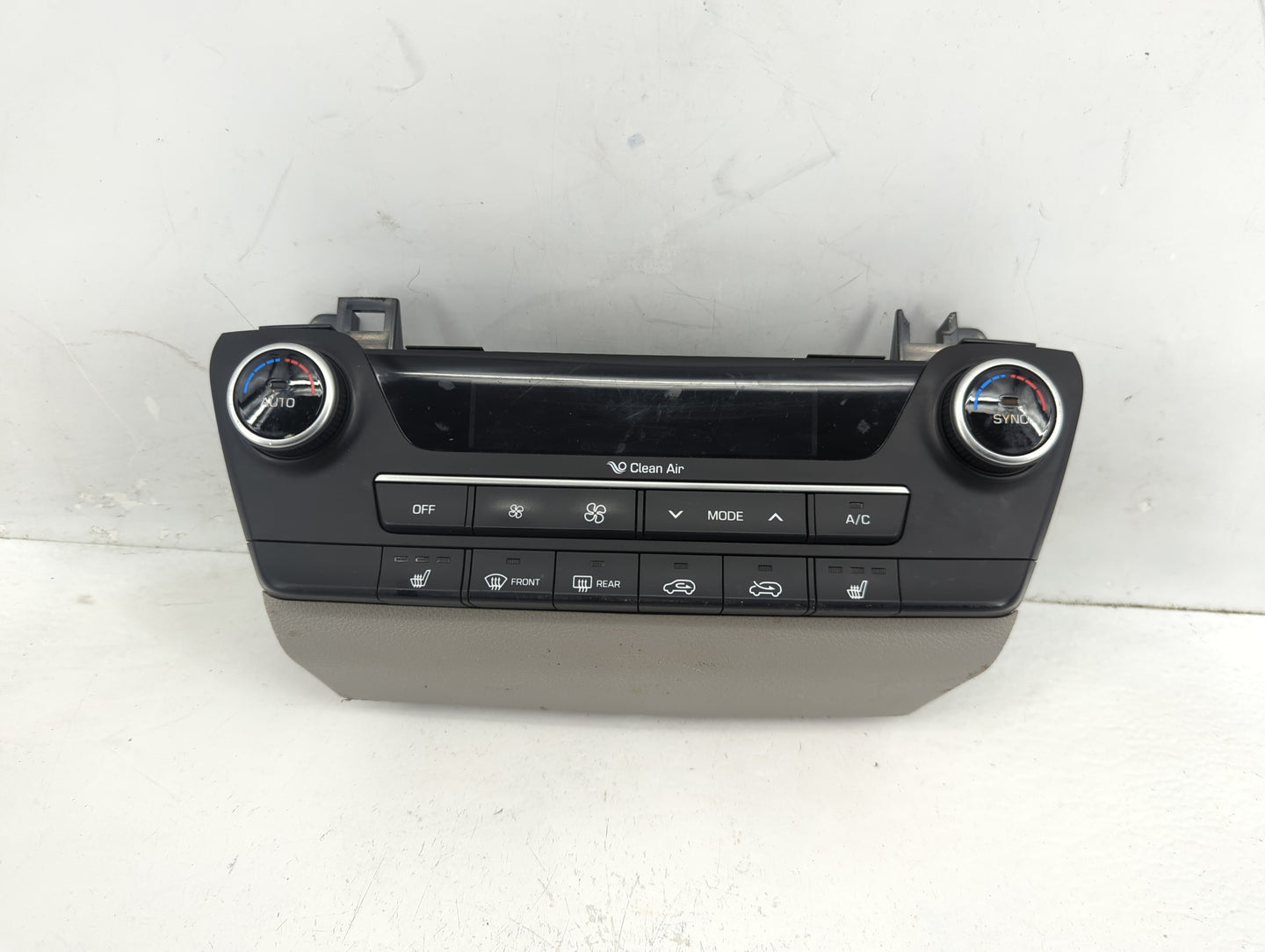 2019-2022 Hyundai Tucson Climate Control Module Temperature AC/Heater Replacement P/N:97250-D3GD0TGG Fits Fits 2019 2020 202
