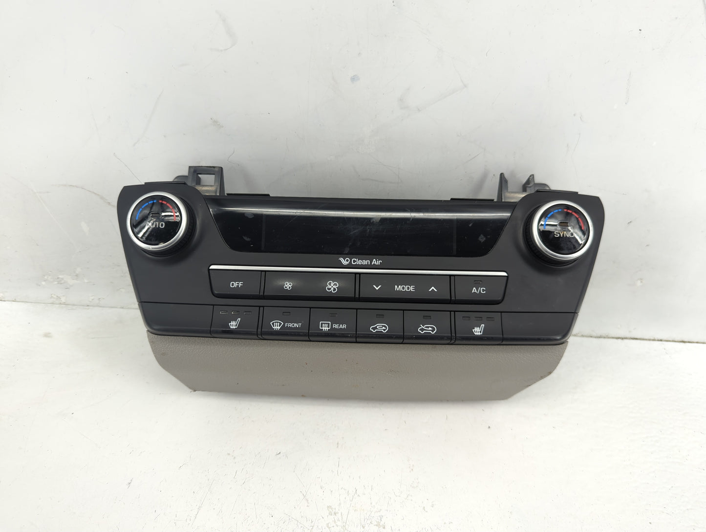 2019-2022 Hyundai Tucson Climate Control Module Temperature AC/Heater Replacement P/N:97250-D3GD0TGG Fits Fits 2019 2020 202