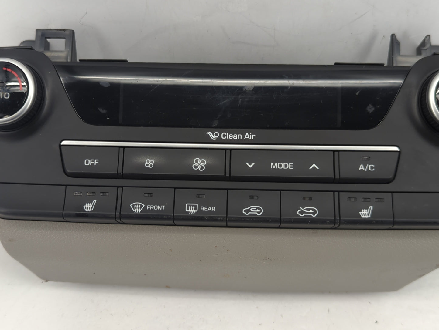 2019-2022 Hyundai Tucson Climate Control Module Temperature AC/Heater Replacement P/N:97250-D3GD0TGG Fits Fits 2019 2020 202