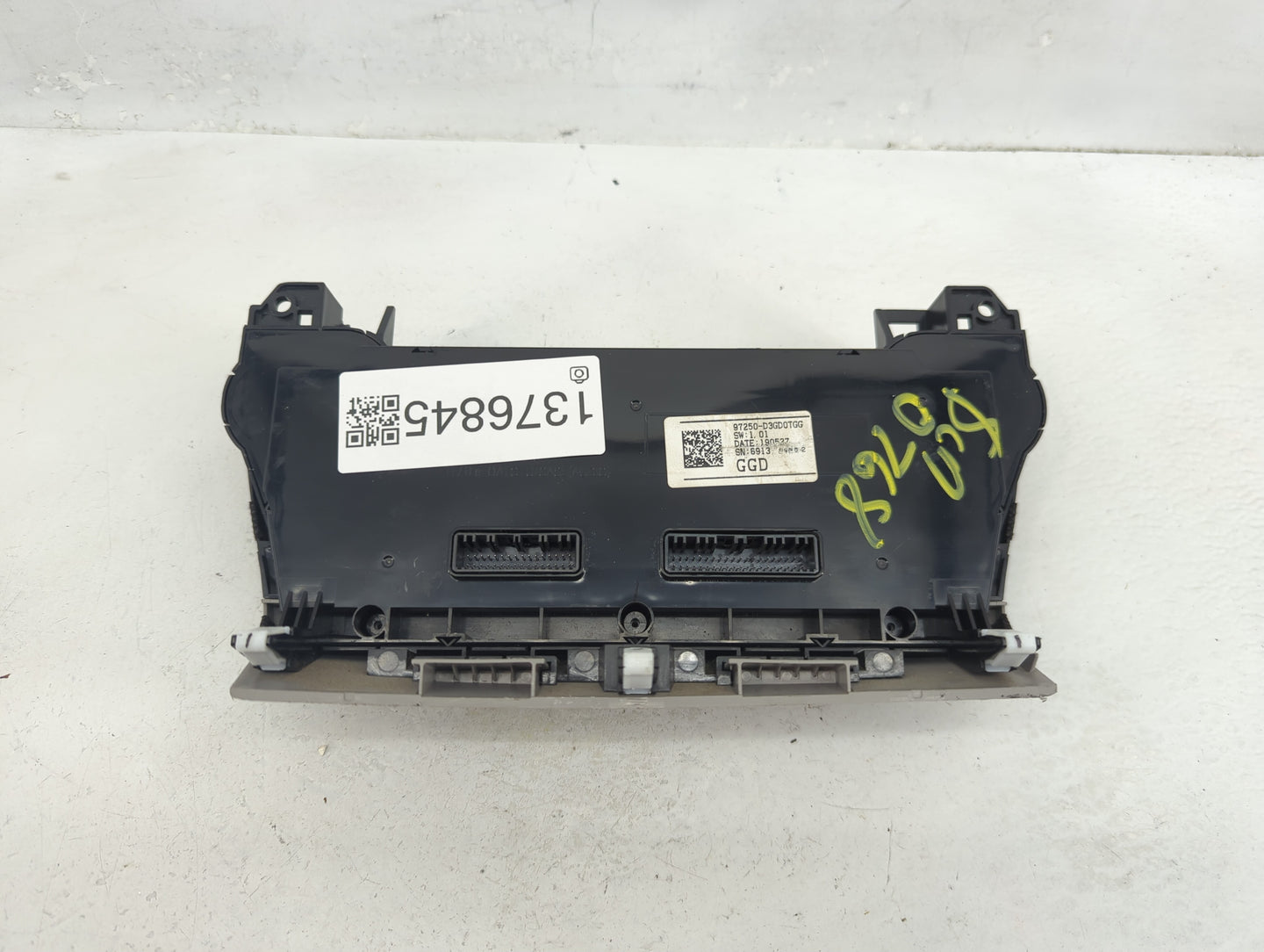 2019-2022 Hyundai Tucson Climate Control Module Temperature AC/Heater Replacement P/N:97250-D3GD0TGG Fits Fits 2019 2020 202