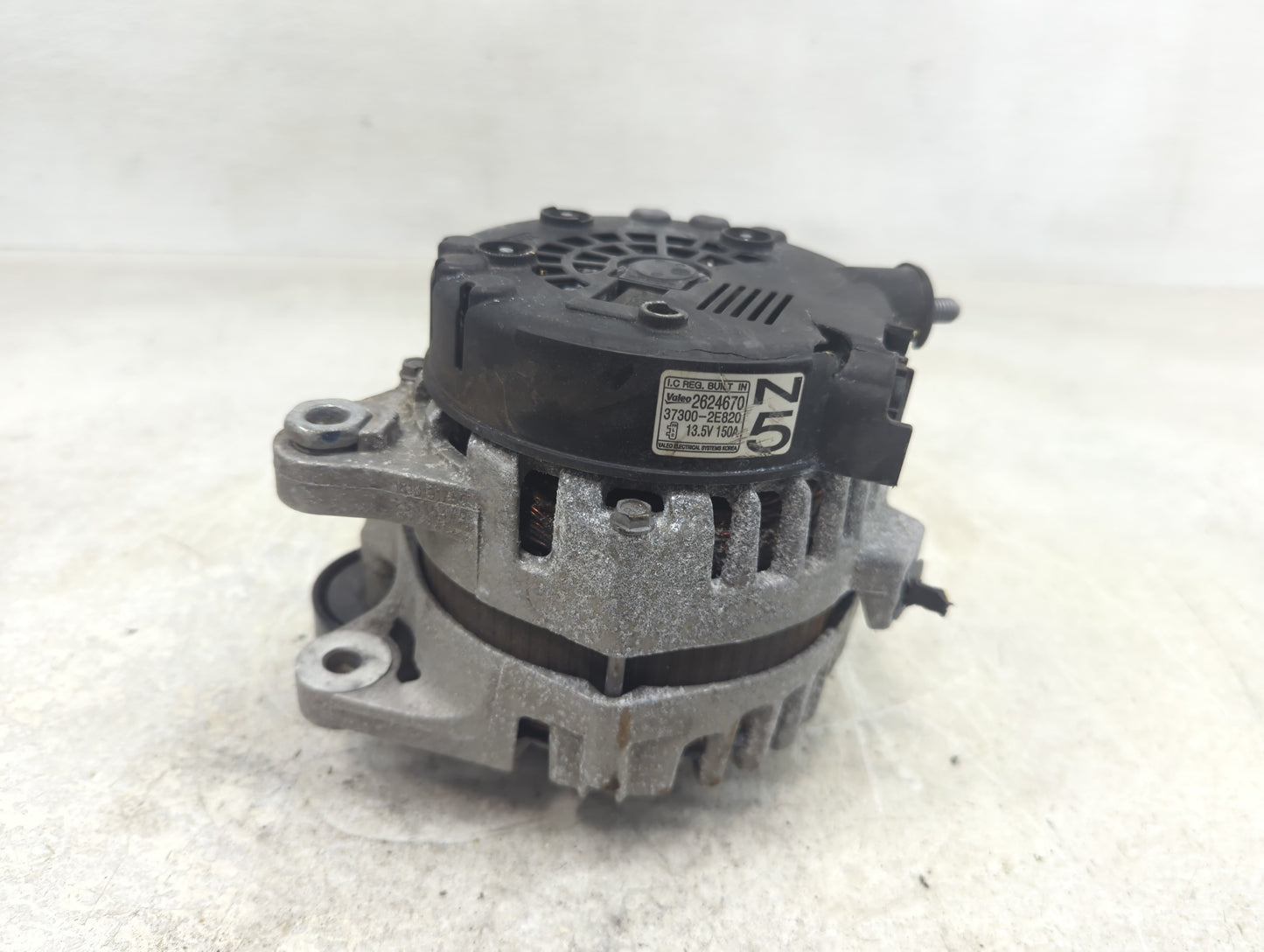2016-2021 Hyundai Tucson Alternator Replacement Generator Charging Assembly Engine OEM P/N:37300-2E820 2624670 Fits OEM Used