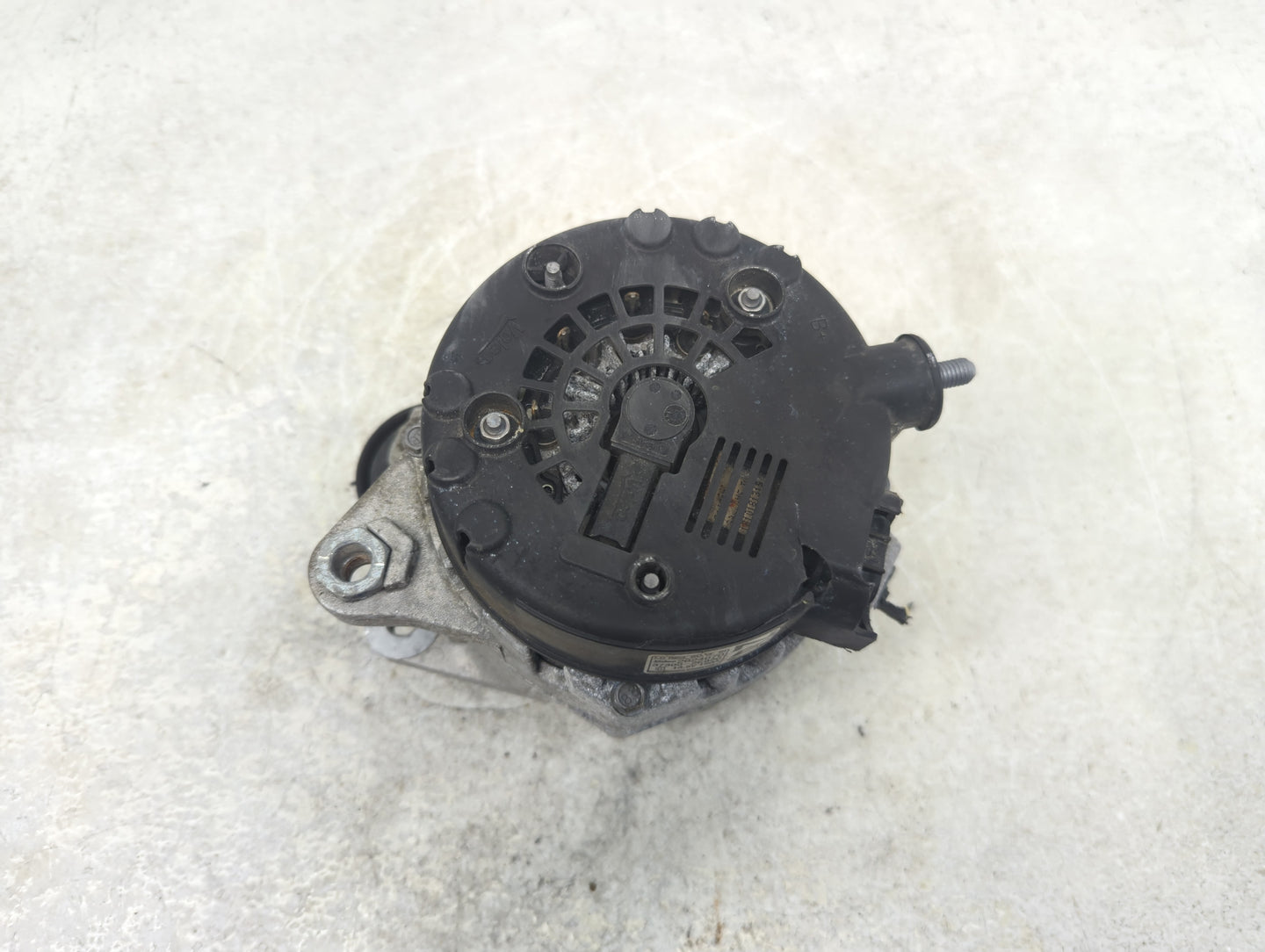 2016-2021 Hyundai Tucson Alternator Replacement Generator Charging Assembly Engine OEM P/N:37300-2E820 2624670 Fits OEM Used