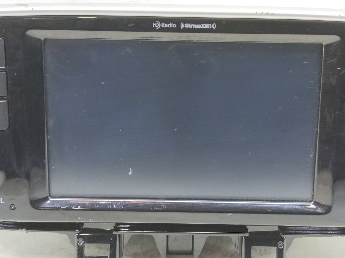 2019-2021 Hyundai Tucson Radio AM FM Cd Player Receiver Replacement P/N:96160D3920ZL5 Fits Fits 2019 2020 2021 OEM Used Auto