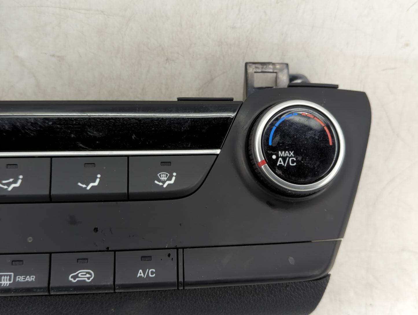 2019-2021 Hyundai Tucson Climate Control Module Temperature AC/Heater Replacement P/N:97250-D3AK0-TRY Fits Fits 2019 2020 20