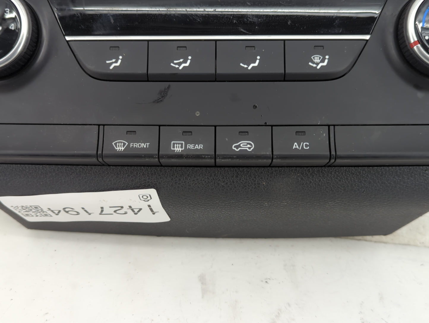 2019-2021 Hyundai Tucson Climate Control Module Temperature AC/Heater Replacement P/N:97250-D3AK0-TRY Fits Fits 2019 2020 20