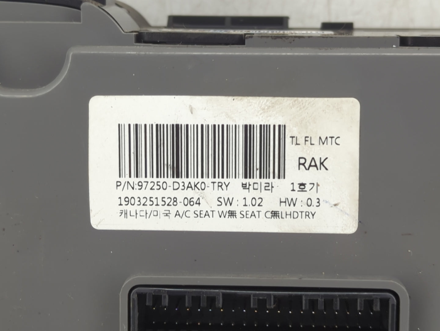 2019-2021 Hyundai Tucson Climate Control Module Temperature AC/Heater Replacement P/N:97250-D3AK0-TRY Fits Fits 2019 2020 20