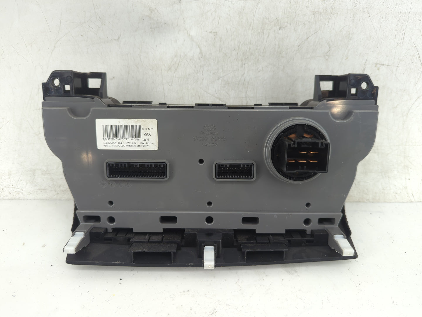 2019-2021 Hyundai Tucson Climate Control Module Temperature AC/Heater Replacement P/N:97250-D3AK0-TRY Fits Fits 2019 2020 20