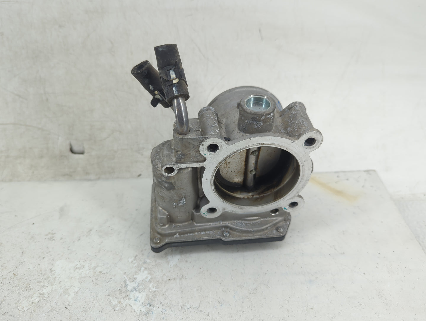 2014-2021 Hyundai Tucson Throttle Body P/N:35100-2E000 Fits Fits 2011 2012 2013 2014 2015 2016 2017 2018 2019 2020 2021 OEM 