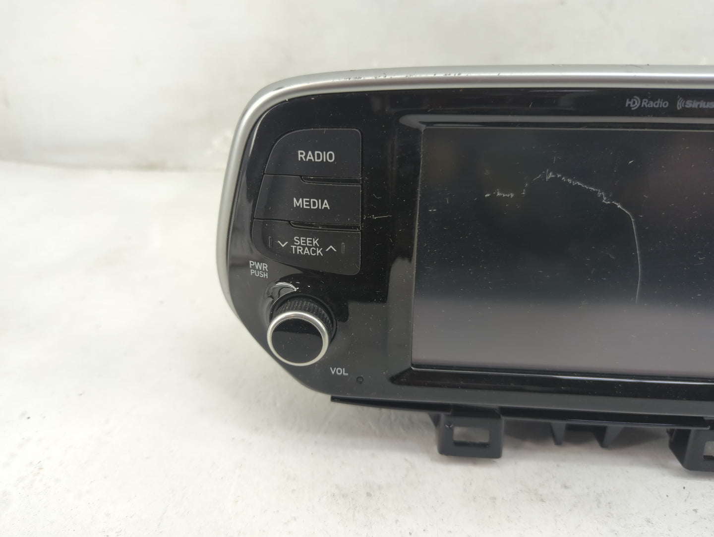 2019-2021 Hyundai Tucson Radio AM FM Cd Player Receiver Replacement P/N:96160D3920ZL5 Fits Fits 2019 2020 2021 OEM Used Auto