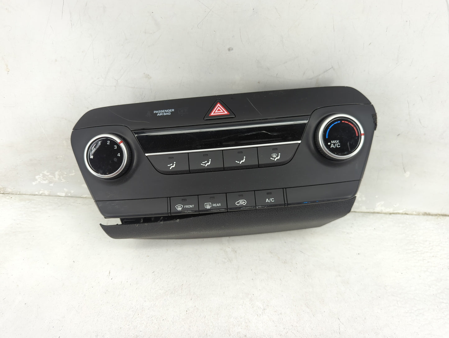 2019-2021 Hyundai Tucson Climate Control Module Temperature AC/Heater Replacement P/N:97250-D3AK0-TRY 97250-D3AK0 Fits OEM U