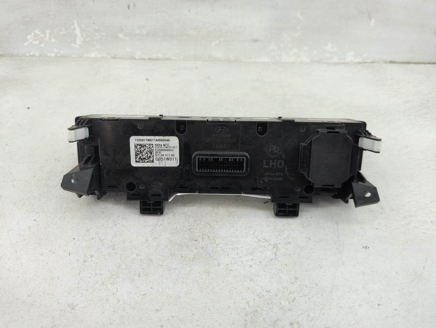2019-2022 Hyundai Tucson Climate Control Module Temperature AC/Heater Replacement P/N:97250-CW010 Fits Fits 2019 2020 2021 2