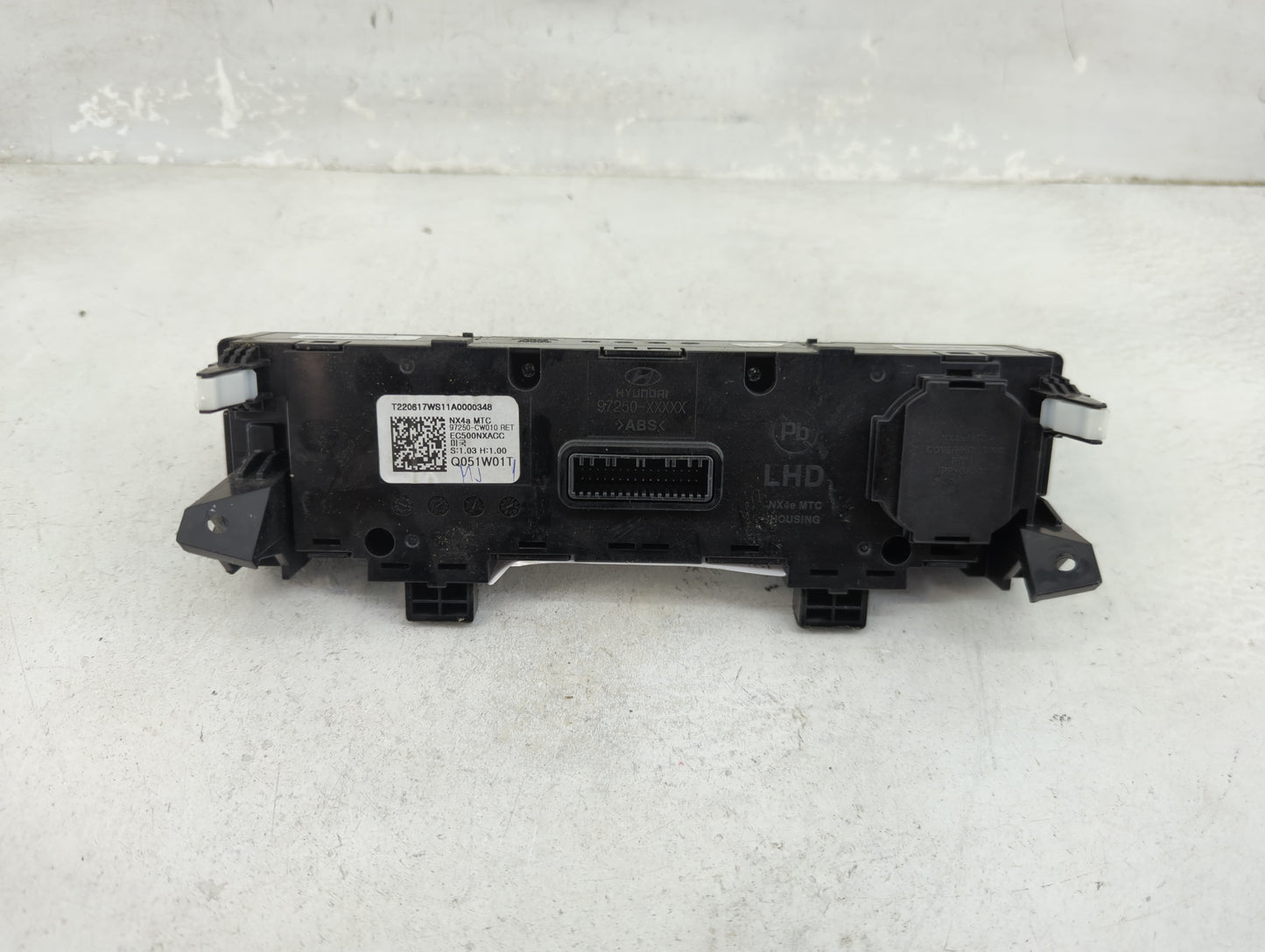 2019-2022 Hyundai Tucson Climate Control Module Temperature AC/Heater Replacement P/N:97250-CW010 Fits Fits 2019 2020 2021 2