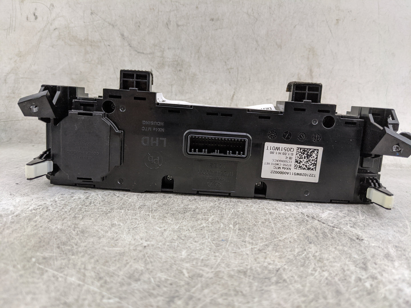 2019-2022 Hyundai Tucson Climate Control Module Temperature AC/Heater Replacement P/N:97250-CW010 T221029WS11A0000022 Fits O
