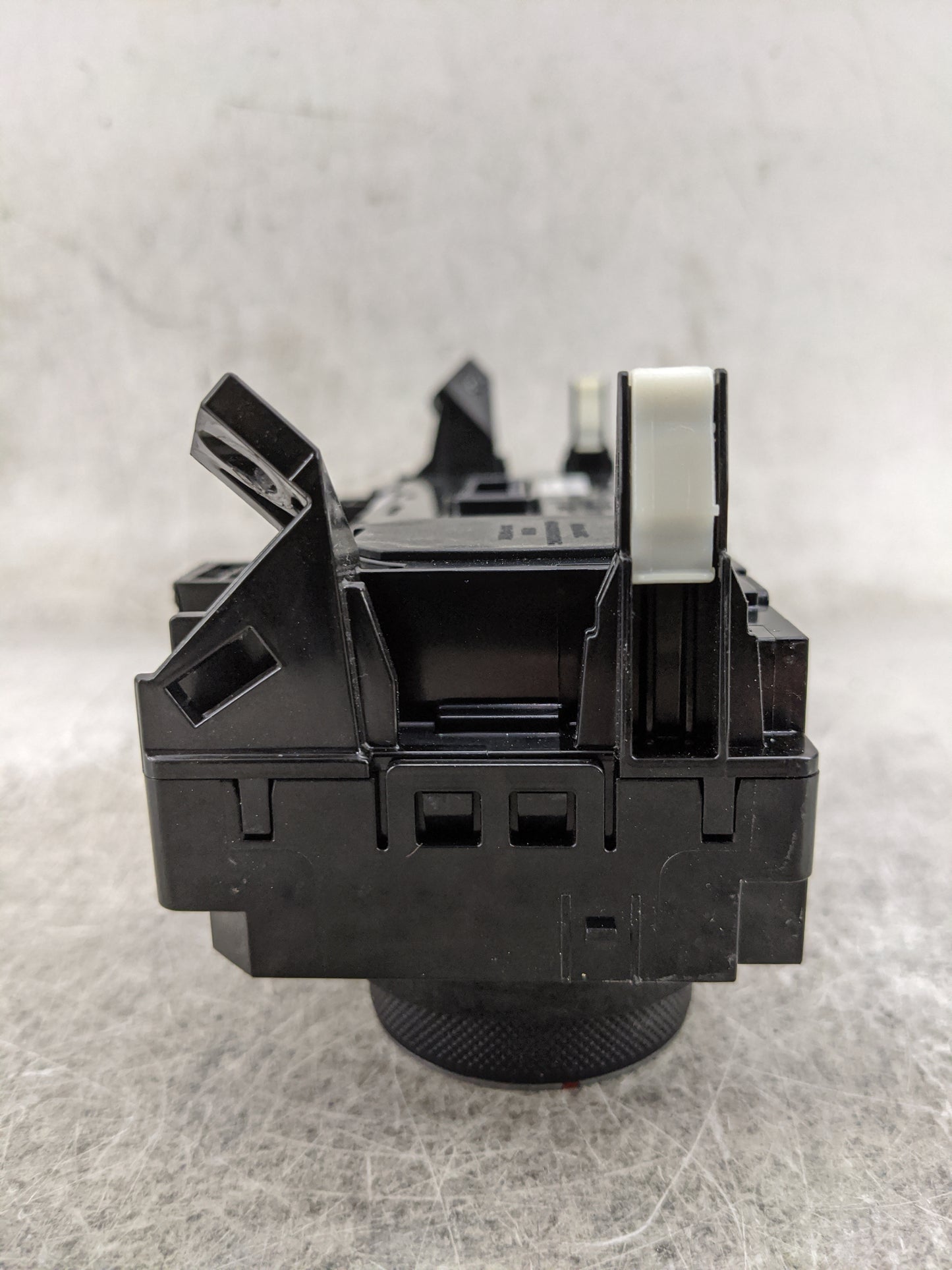 2019-2022 Hyundai Tucson Climate Control Module Temperature AC/Heater Replacement P/N:97250-CW010 T221029WS11A0000022 Fits O