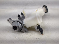 2016-2021 Hyundai Tucson Brake Master Cylinder 1492453 - Oemusedautoparts1.com