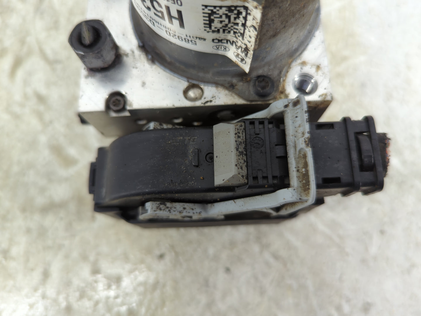 2019-2021 Hyundai Tucson ABS Pump Control Module Replacement P/N:58920-D3530 BE6009Y000 Fits Fits 2019 2020 2021 OEM Used Au
