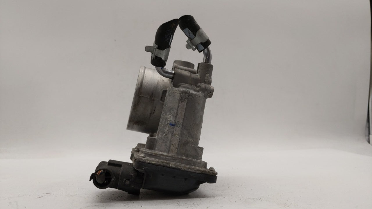 2014-2018 Hyundai Tucson Throttle Body P/N:35100-2E000 Fits Fits 2011 2012 2013 2014 2015 2016 2017 2018 2019 OEM Used Auto 
