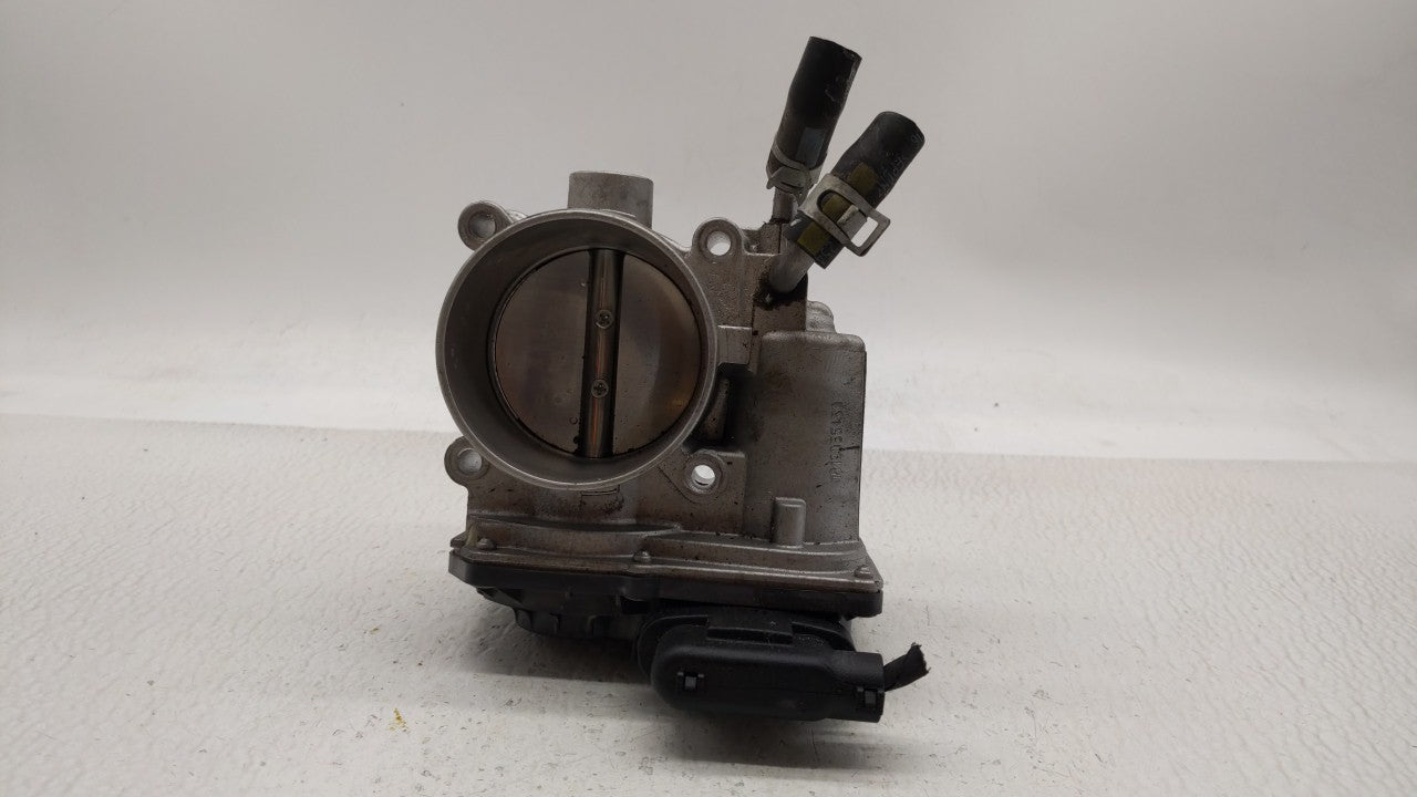 2014-2018 Hyundai Tucson Throttle Body P/N:35100-2E000 Fits Fits 2011 2012 2013 2014 2015 2016 2017 2018 2019 OEM Used Auto 