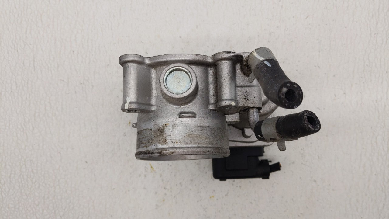2014-2018 Hyundai Tucson Throttle Body P/N:35100-2E000 Fits Fits 2011 2012 2013 2014 2015 2016 2017 2018 2019 OEM Used Auto 