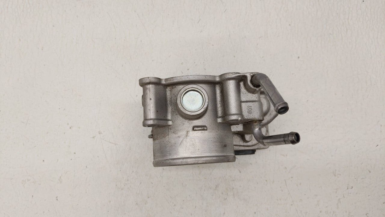 2014-2018 Hyundai Tucson Throttle Body P/N:35100-2E000 Fits Fits 2011 2012 2013 2014 2015 2016 2017 2018 2019 OEM Used Auto 