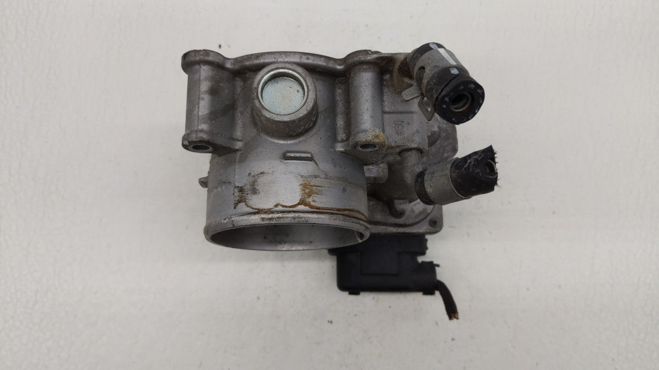 2014-2018 Hyundai Tucson Throttle Body P/N:35100-2E000 Fits Fits 2011 2012 2013 2014 2015 2016 2017 2018 2019 OEM Used Auto 