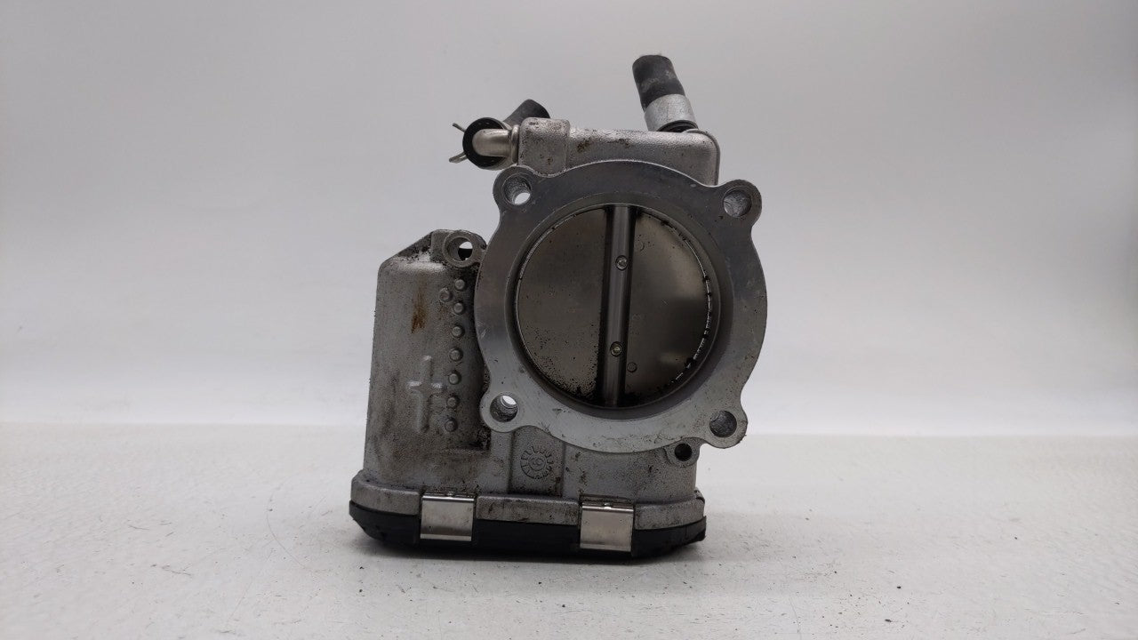 2018 Hyundai Tucson Throttle Body P/N:35100-2G600 Fits Fits 2015 2016 2017 2019 OEM Used Auto Parts - Oemusedautoparts1.com