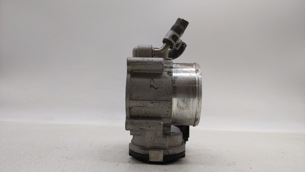 2018 Hyundai Tucson Throttle Body P/N:35100-2G600 Fits Fits 2015 2016 2017 2019 OEM Used Auto Parts - Oemusedautoparts1.com